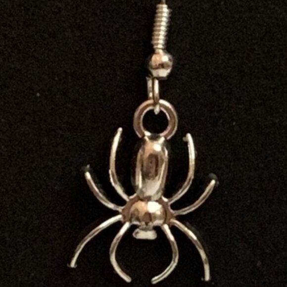 Spider Earring, Halloween Earring, Insect Earring, Arachnid Earring, Gift Idea - Picture 8 of 8